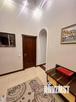 2-к квартира, вторичка, 100м2, 1/4 этаж