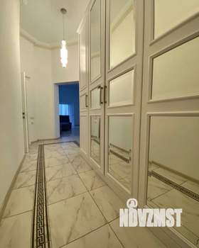 3-к квартира, вторичка, 110м2, 3/8 этаж