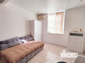 2-к квартира, вторичка, 42м2, 1/4 этаж