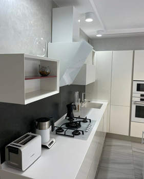 4-к квартира, вторичка, 148м2, 1/2 этаж