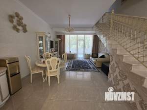 2-к квартира, вторичка, 93м2, 1/10 этаж