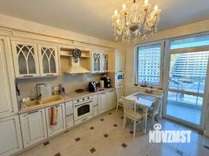 3-к квартира, вторичка, 102м2, 10/11 этаж