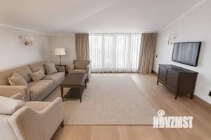 3-к квартира, вторичка, 134м2, 6/6 этаж