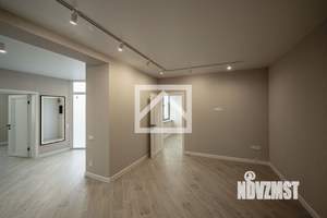 2-к квартира, вторичка, 130м2, 1/3 этаж