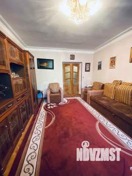 3-к квартира, вторичка, 103м2, 2/4 этаж