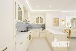 2-к квартира, вторичка, 123м2, 8/10 этаж