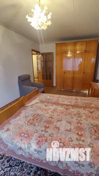 2-к квартира, вторичка, 60м2, 1/9 этаж