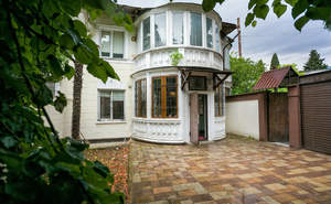 2-к квартира, вторичка, 90м2, 1/2 этаж