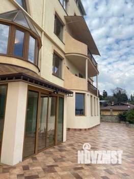 4-к квартира, вторичка, 175м2, 4/4 этаж