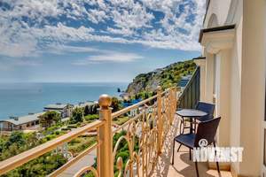 4-к квартира, вторичка, 150м2, 6/6 этаж