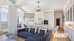 3-к квартира, вторичка, 138м2, 6/8 этаж