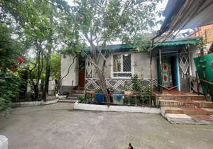 2-к квартира, вторичка, 45м2, 1/1 этаж