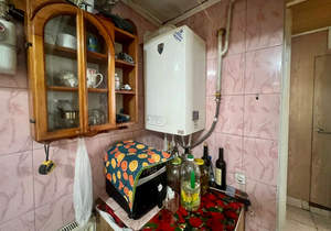 2-к квартира, вторичка, 72м2, 1/1 этаж