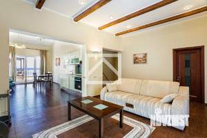 4-к квартира, вторичка, 130м2, 6/6 этаж