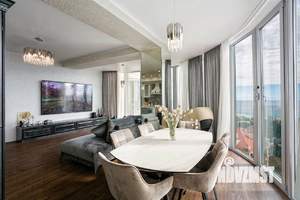 4-к квартира, вторичка, 176м2, 11/15 этаж