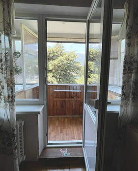 3-к квартира, вторичка, 70м2, 2/5 этаж