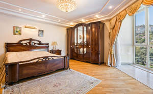 4-к квартира, вторичка, 174м2, 4/14 этаж