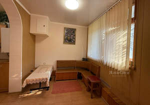 2-к квартира, вторичка, 74м2, 1/1 этаж