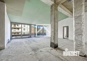 3-к квартира, вторичка, 240м2, 4/5 этаж