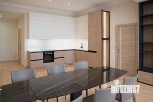 3-к квартира, вторичка, 125м2, 2/3 этаж