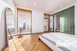 3-к квартира, вторичка, 138м2, 1/6 этаж