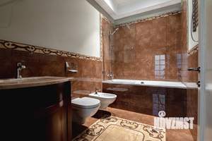 2-к квартира, вторичка, 133м2, 2/8 этаж