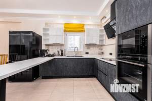 2-к квартира, вторичка, 337м2, 7/7 этаж