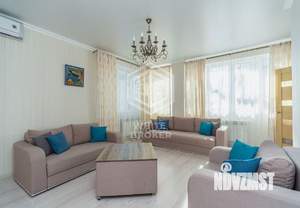 6-к квартира, вторичка, 223м2, 1/4 этаж