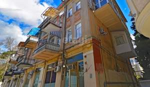 3-к квартира, вторичка, 74м2, 1/4 этаж
