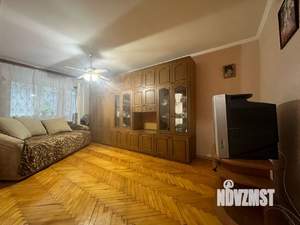 3-к квартира, вторичка, 61м2, 2/5 этаж