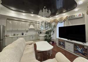 2-к квартира, вторичка, 100м2, 8/10 этаж