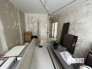 2-к квартира, вторичка, 58м2, 1/9 этаж