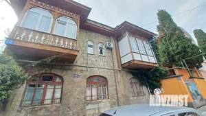 4-к квартира, вторичка, 145м2, 2/2 этаж