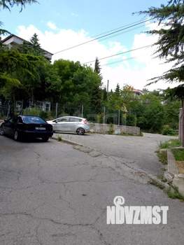 2-к квартира, вторичка, 33м2, 1/4 этаж