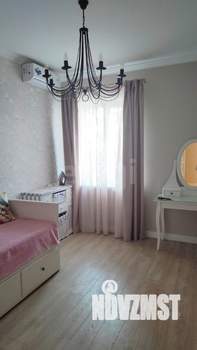 3-к квартира, вторичка, 100м2, 2/5 этаж