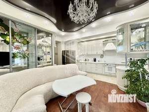 2-к квартира, вторичка, 100м2, 8/10 этаж