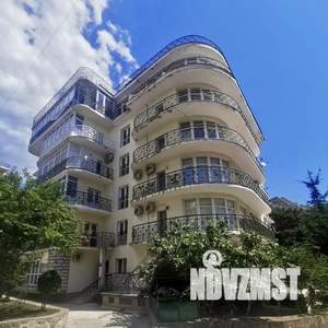 4-к квартира, вторичка, 120м2, 2/5 этаж