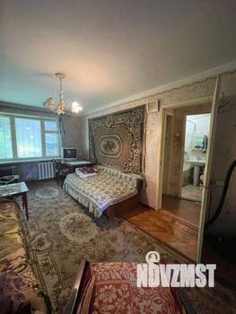 2-к квартира, вторичка, 43м2, 1/4 этаж