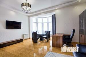 3-к квартира, вторичка, 130м2, 2/7 этаж