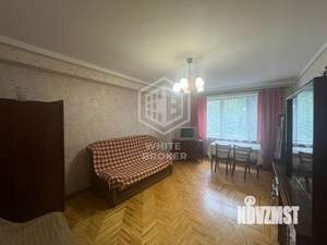 3-к квартира, вторичка, 63м2, 1/5 этаж