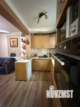 2-к квартира, вторичка, 56м2, 1/9 этаж